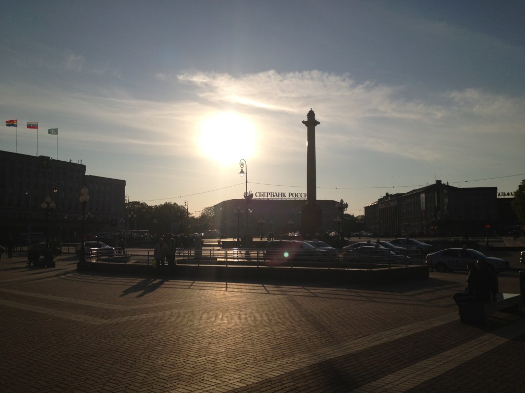 Россияне: мы — не агрессоры, мы — жертвы западной&nbsp;угрозы