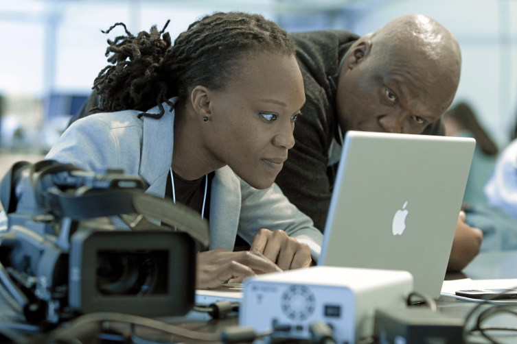 DAVOS/SWITZERLAND, 27JAN10 - Journalists work on their computers at the media centre during the Annual Meeting 2010 of the World Economic Forum in Davos, Switzerland, January 27, 2010. Copyright by World Economic Forum swiss-image.ch/Photo by Andy Mettler