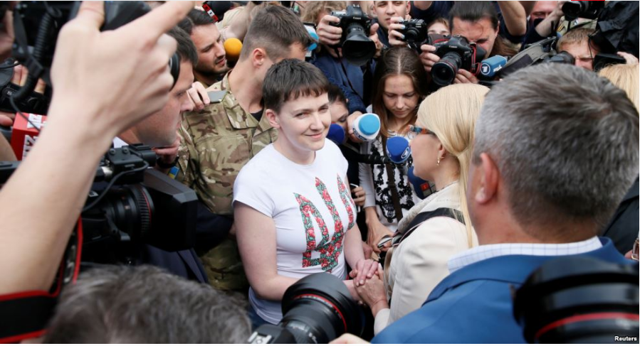 Н. Савченко: Хочу, чтобы они перестали лизать сапог Путину